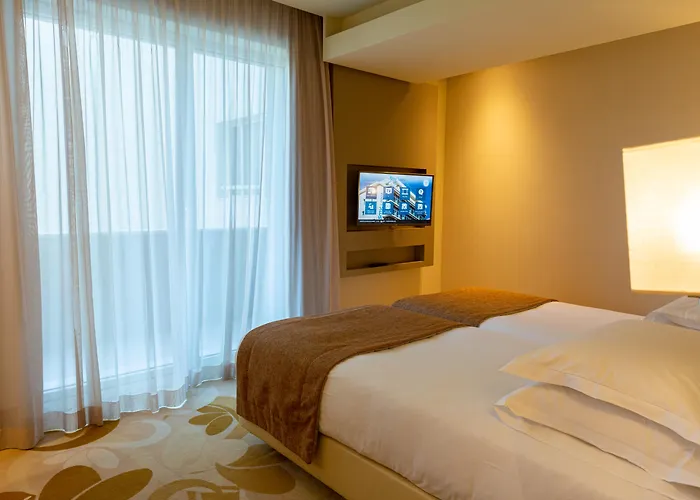 Hotels With Four Stars Smy Lisboa