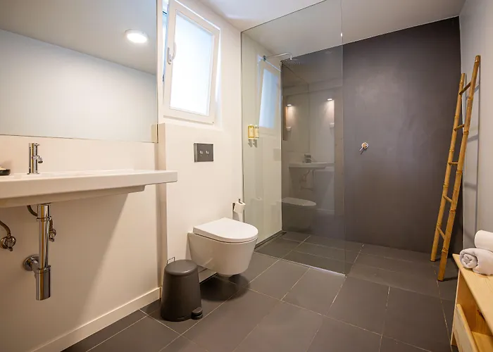 VAGO Alcântara Suites